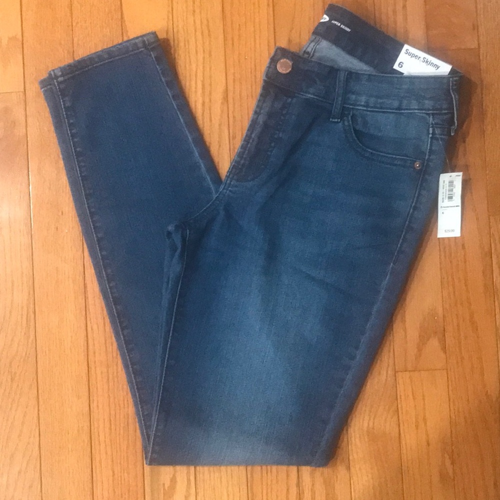 Old Navy Super Skinny Jeans Sz 6 NWT